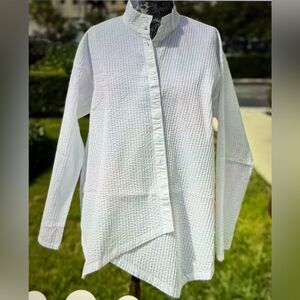 YACCO MARICARD White Asymetric Textured Women's Shirt.
